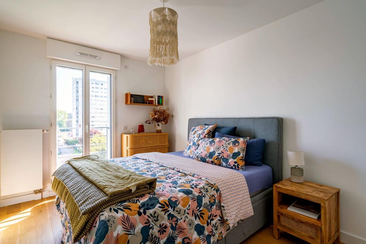 Stunning Apartment With Balcony To Visit Paris Levallois-Perret Kültér fotó