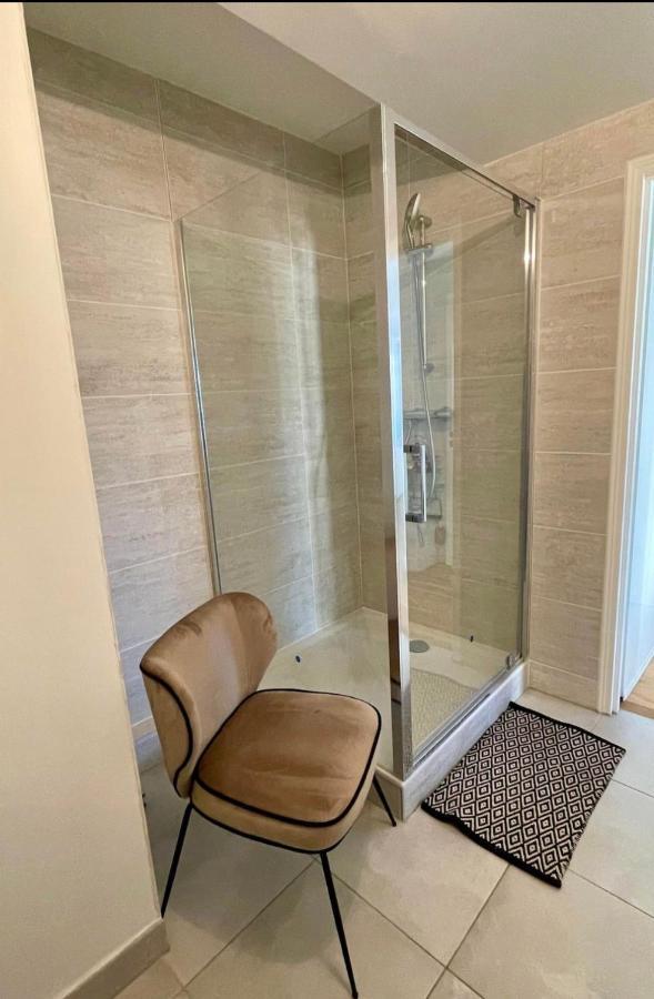 Stunning Apartment With Balcony To Visit Paris Levallois-Perret Kültér fotó